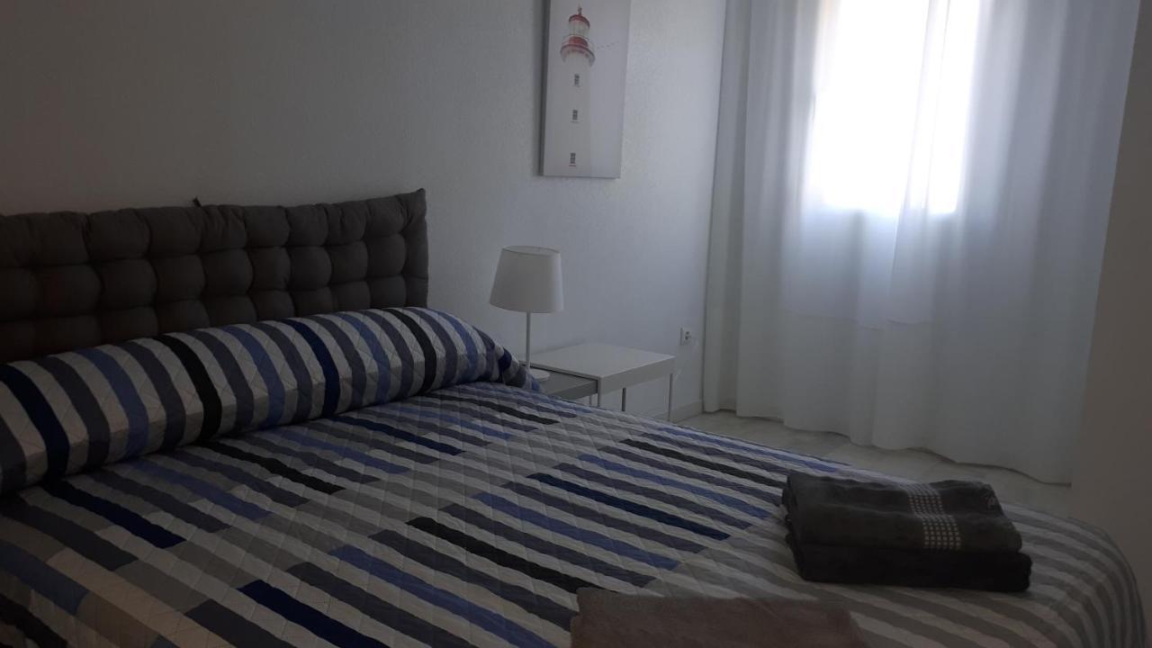 Apartment In Costa Del Sol With Large Terrace For 9 People Rincón de la Victoria Exterior foto