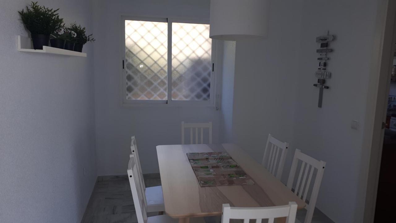 Apartment In Costa Del Sol With Large Terrace For 9 People Rincón de la Victoria Exterior foto