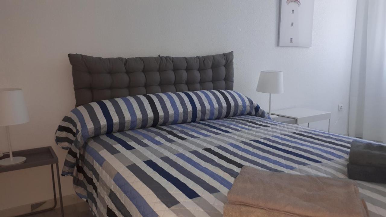 Apartment In Costa Del Sol With Large Terrace For 9 People Rincón de la Victoria Exterior foto