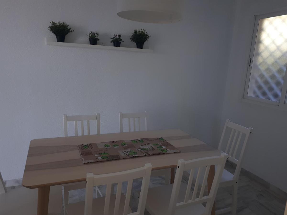 Apartment In Costa Del Sol With Large Terrace For 9 People Rincón de la Victoria Exterior foto