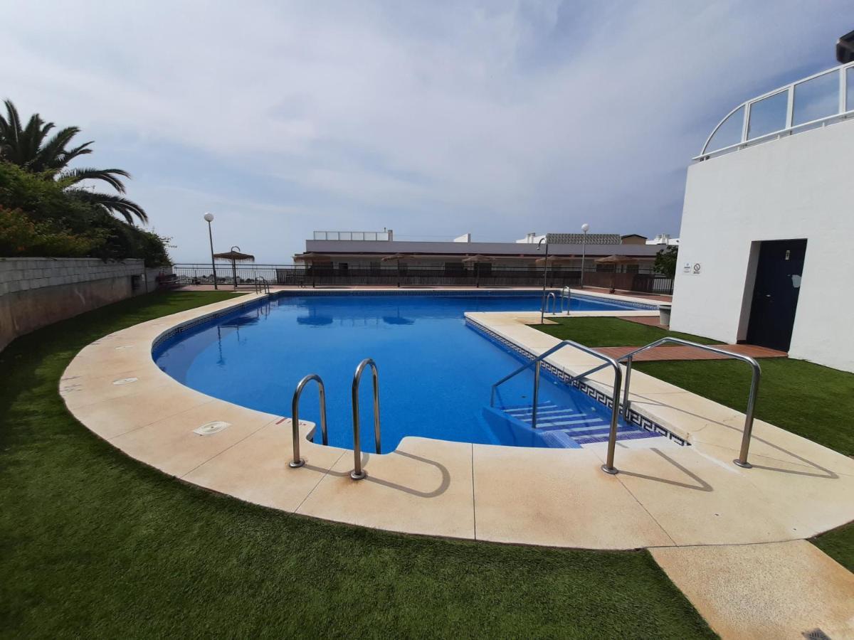 Apartment In Costa Del Sol With Large Terrace For 9 People Rincón de la Victoria Exterior foto