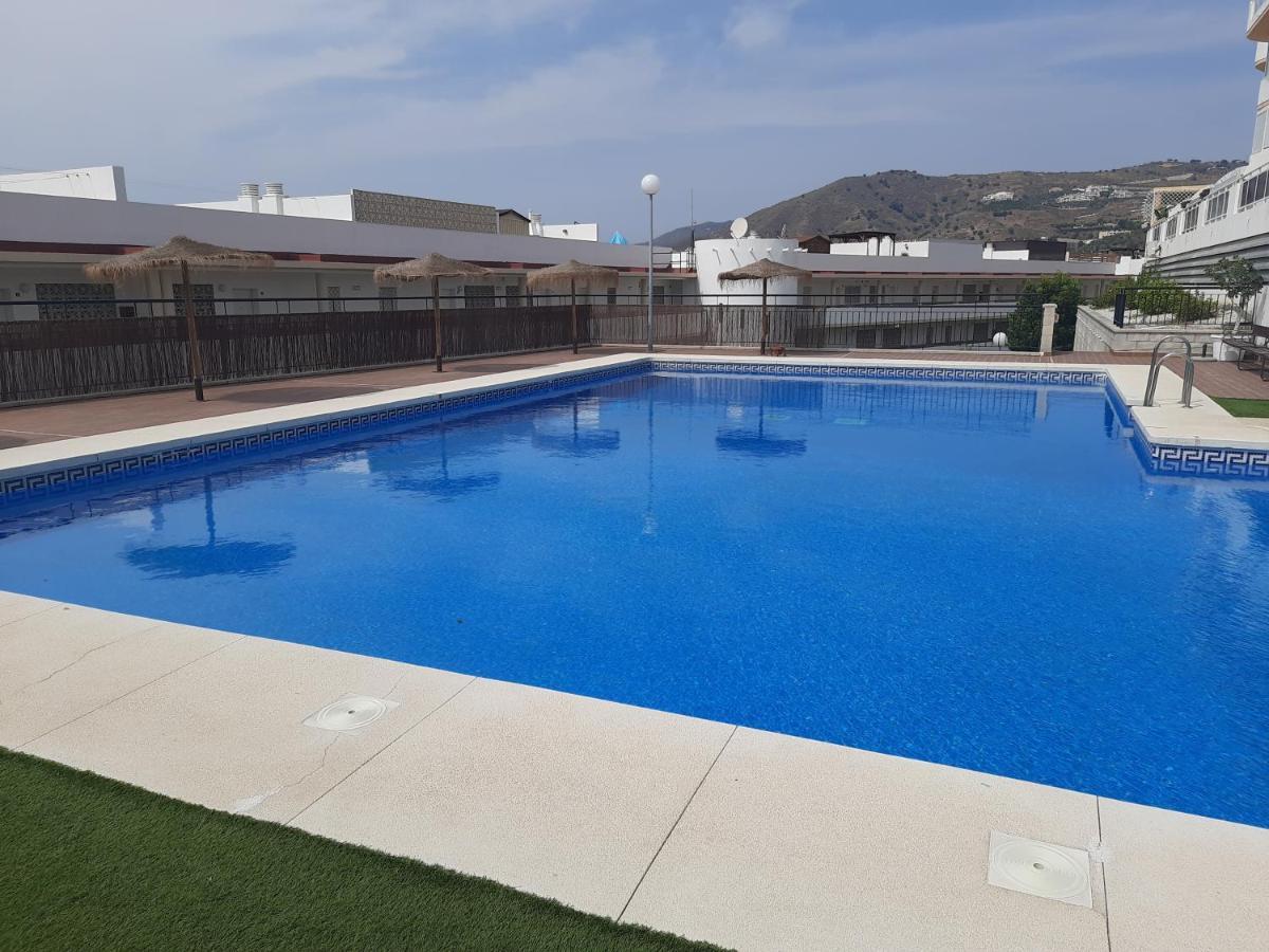 Apartment In Costa Del Sol With Large Terrace For 9 People Rincón de la Victoria Exterior foto